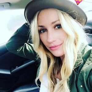 Meet your Posher, Jenny